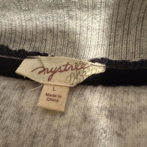 Mystree Gray and Navy Sweater - Picture 5 of 7